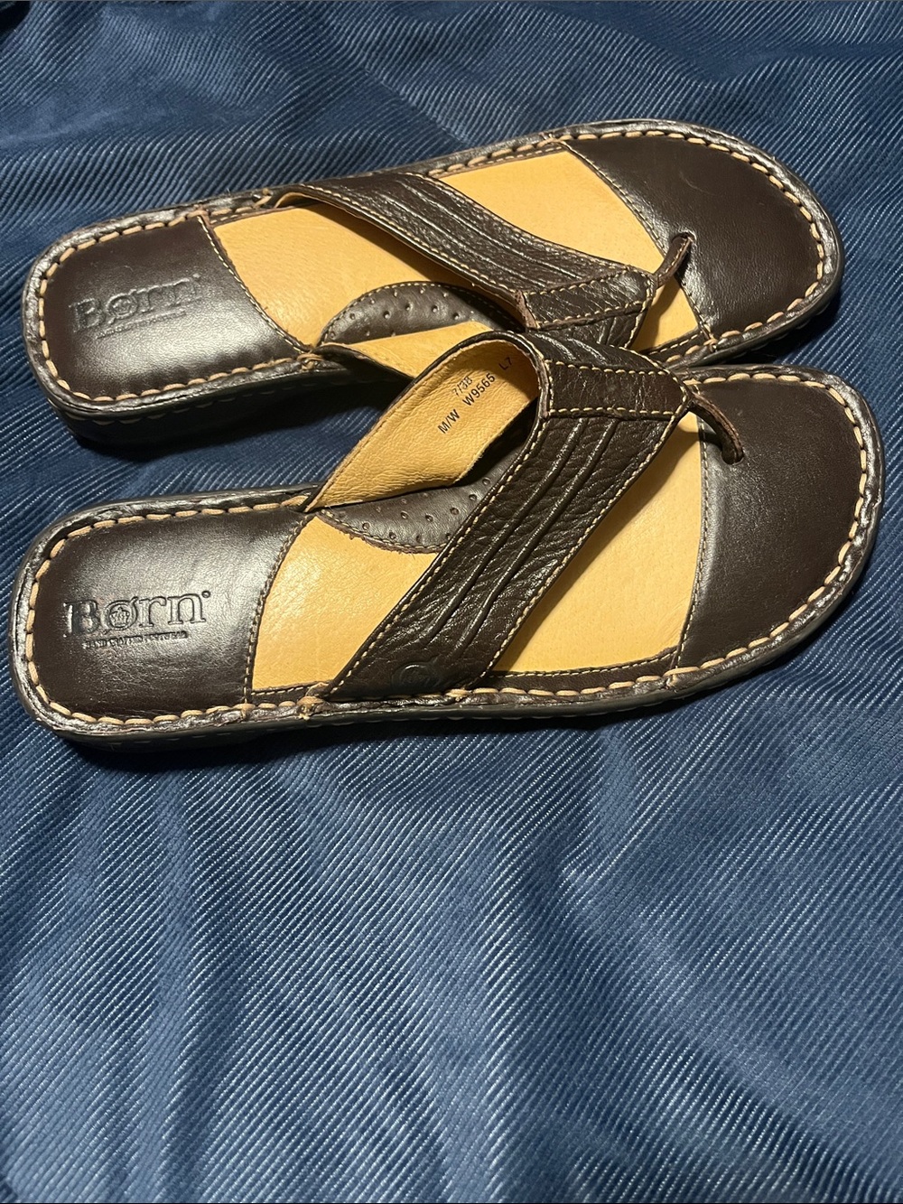 Born Brown Leather Women’s Sandals with Tan Footbed - Picture 6 of 6